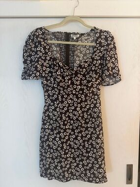 Reformation Brown and White Daisy Mini Dress. Worn Once!